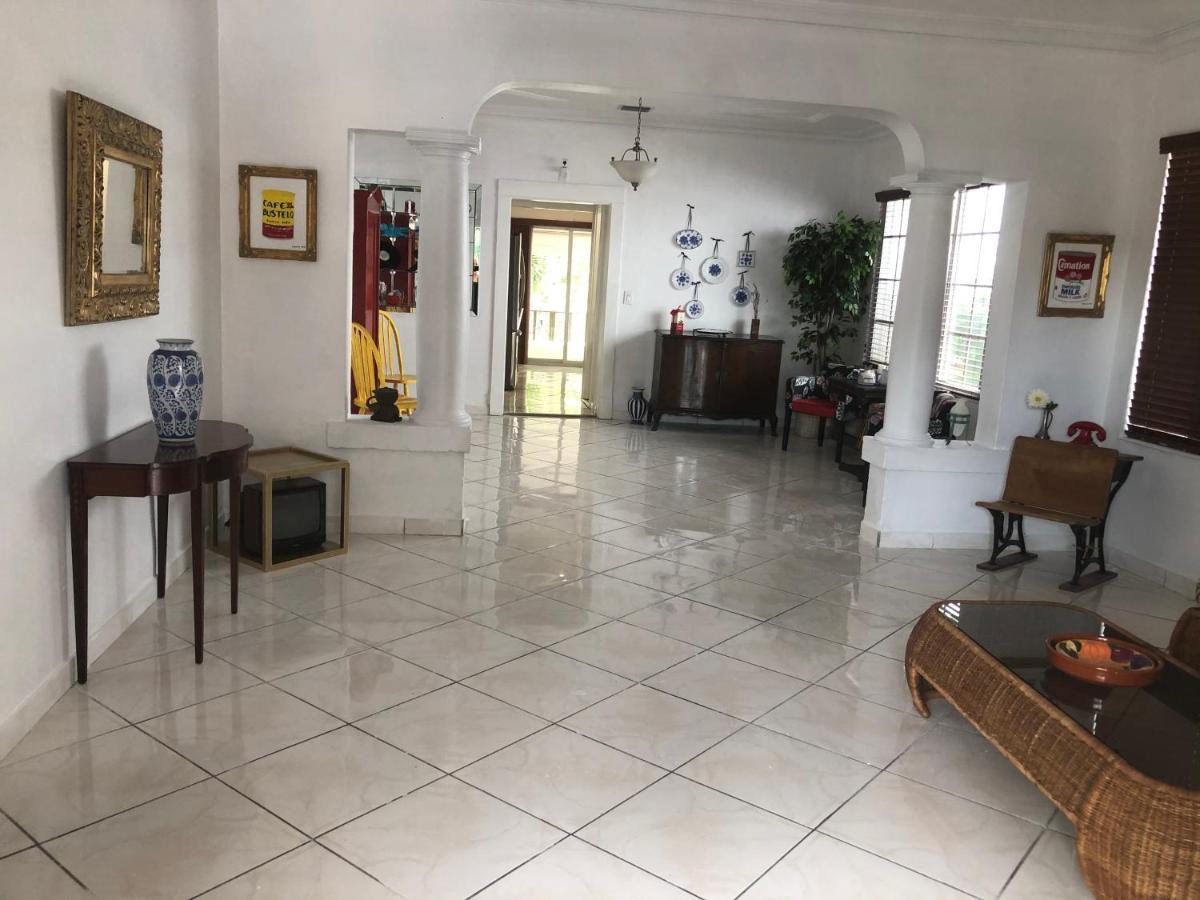 Cozy Room In The Heart Of Little Havana Miami Esterno foto