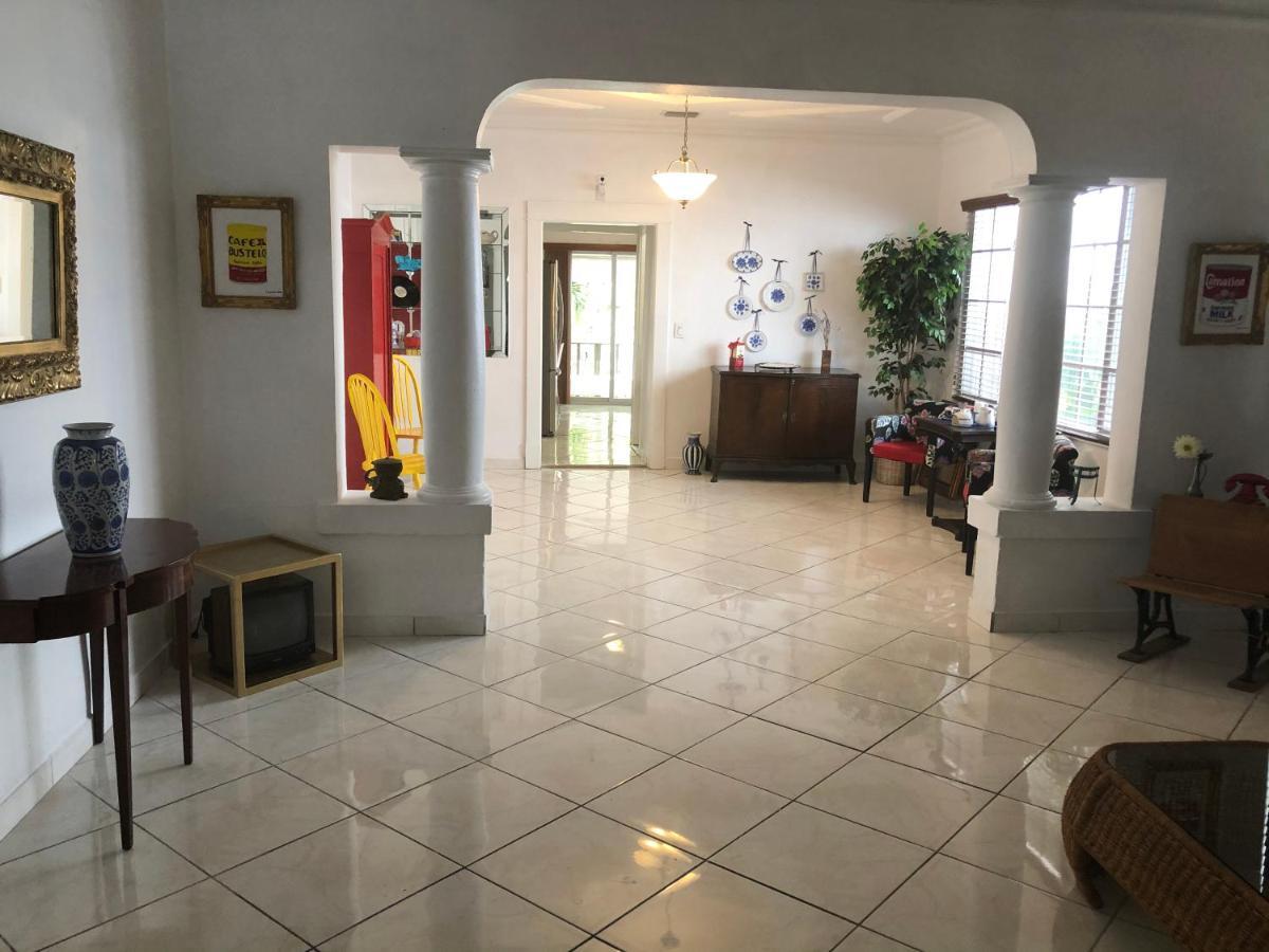 Cozy Room In The Heart Of Little Havana Miami Esterno foto