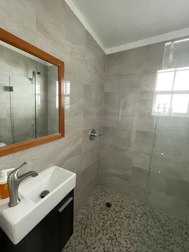 Cozy Room In The Heart Of Little Havana Miami Esterno foto