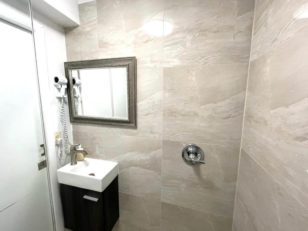 Cozy Room In The Heart Of Little Havana Miami Esterno foto