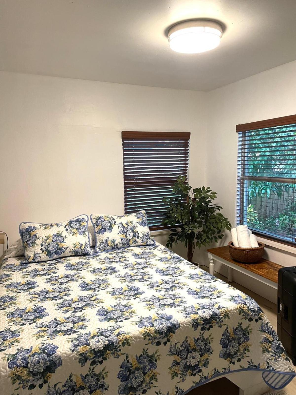 Cozy Room In The Heart Of Little Havana Miami Esterno foto