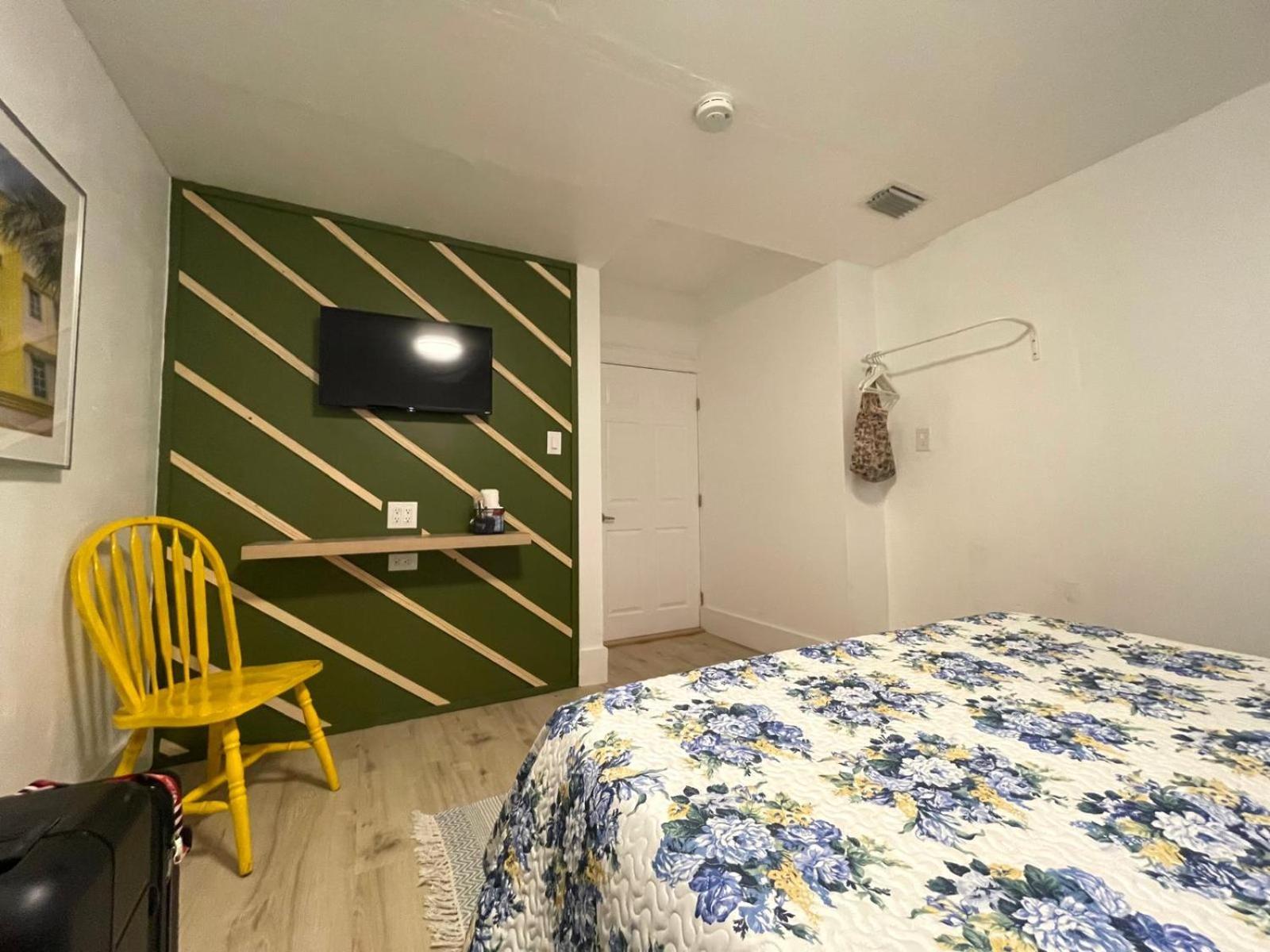Cozy Room In The Heart Of Little Havana Miami Esterno foto